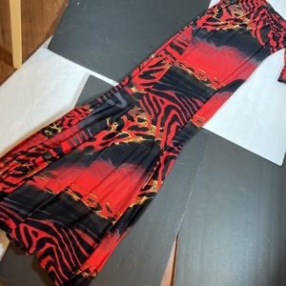 Ducci Stunning Mermaid Dress with Half Sleeves, Off the Shoulder or Boat neck - Picture 11 of 11